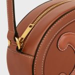 CROSSBODY OVAL PURSE CUIR TRIOMPHE IN SMOOTH CALFSKIN TAN - Image 4